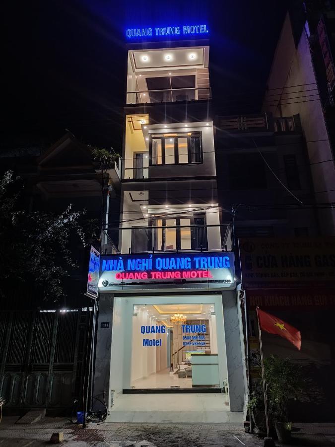 Nha Nghi Quang Trung Appartement Dong Van  Buitenkant foto