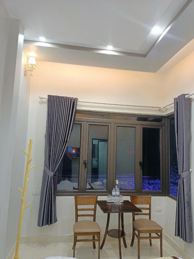 Nha Nghi Quang Trung Appartement Dong Van  Buitenkant foto