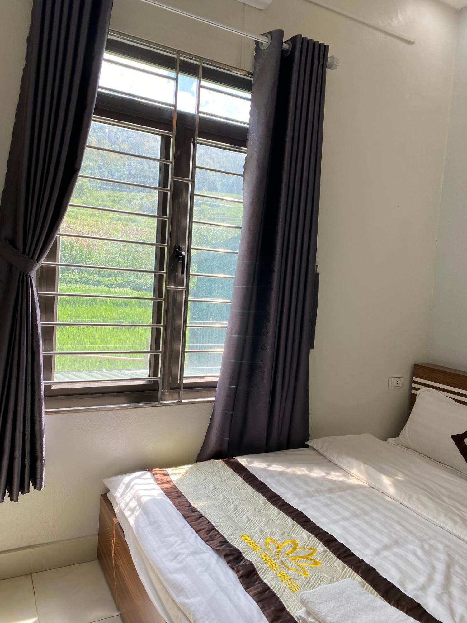 Nha Nghi Quang Trung Appartement Dong Van  Buitenkant foto