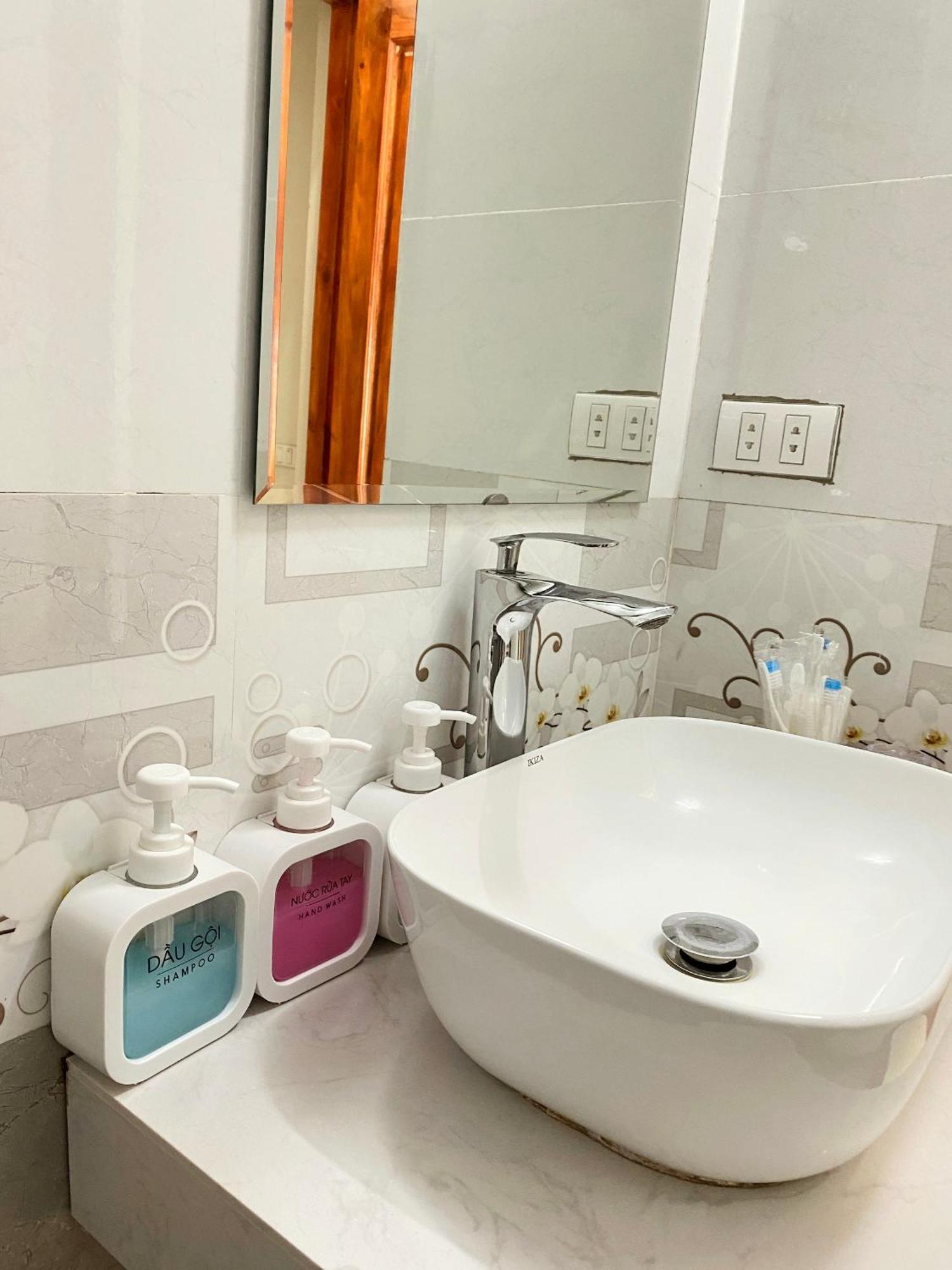 Nha Nghi Quang Trung Appartement Dong Van  Buitenkant foto